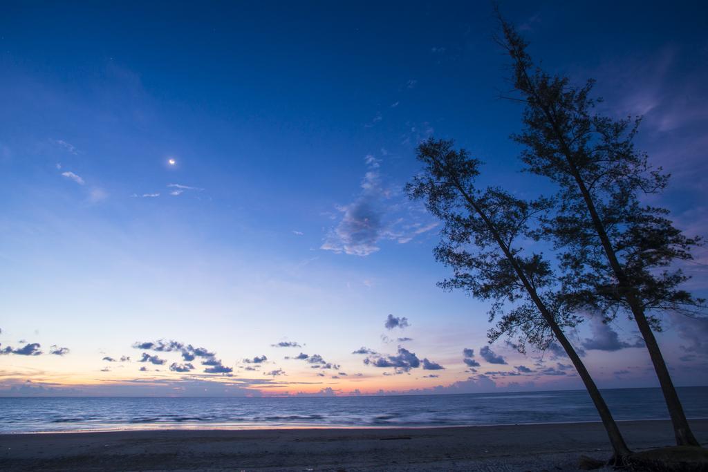 Sabah Beach Villas & Suites Kota Kinabalu Zewnętrze zdjęcie