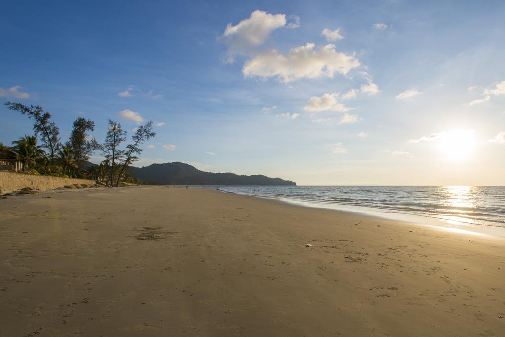 Sabah Beach Villas & Suites Kota Kinabalu Zewnętrze zdjęcie