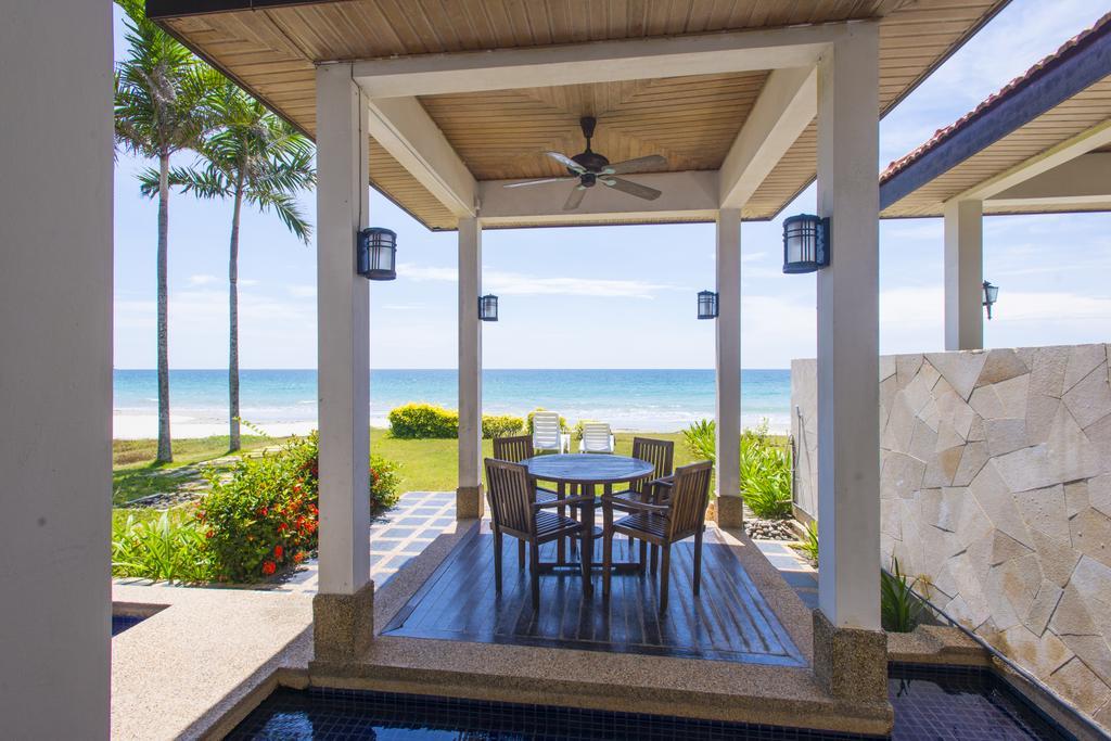 Sabah Beach Villas & Suites Kota Kinabalu Zewnętrze zdjęcie