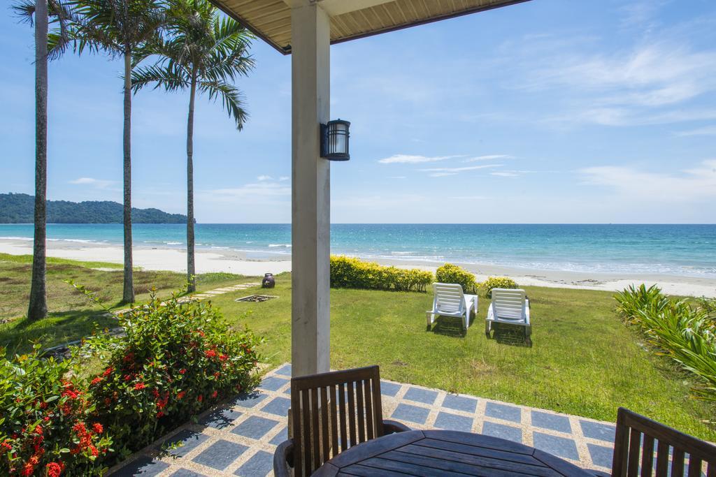 Sabah Beach Villas & Suites Kota Kinabalu Zewnętrze zdjęcie