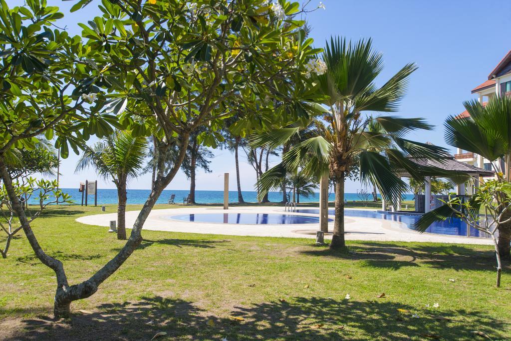 Sabah Beach Villas & Suites Kota Kinabalu Zewnętrze zdjęcie